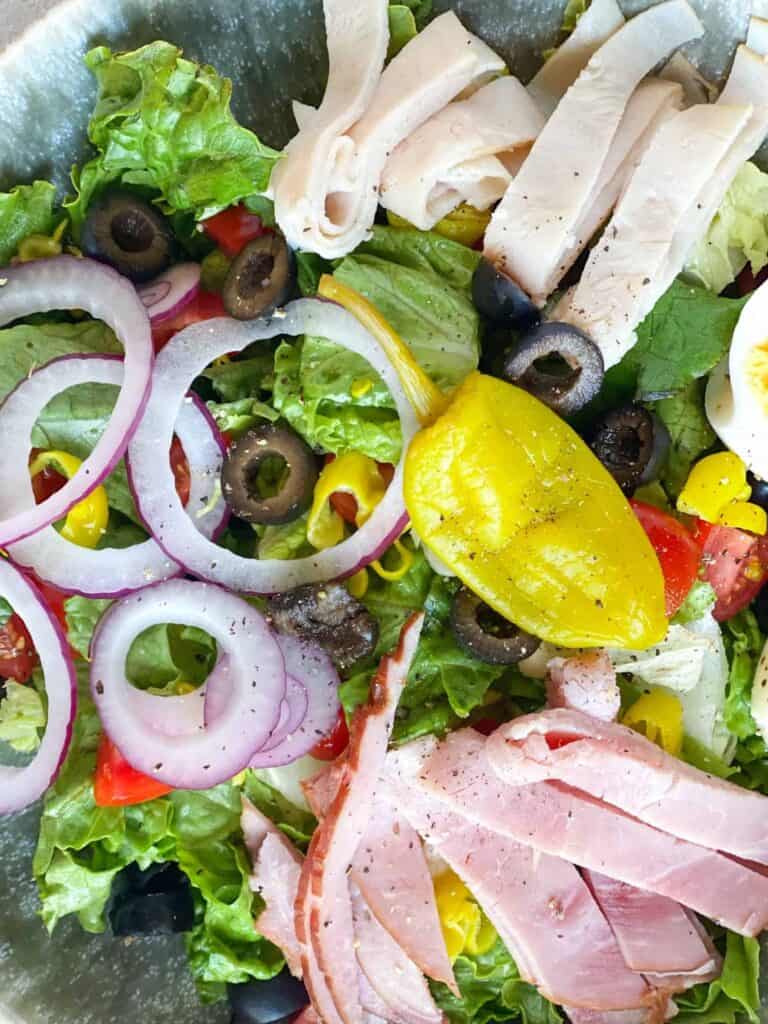Chef Salad with peppers, onions and deli meat